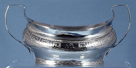 A George III Irish silver sugar bowl and cream jug, maker possibly Robert Breading, bowl length 210mm, weight 12oz/375grms.